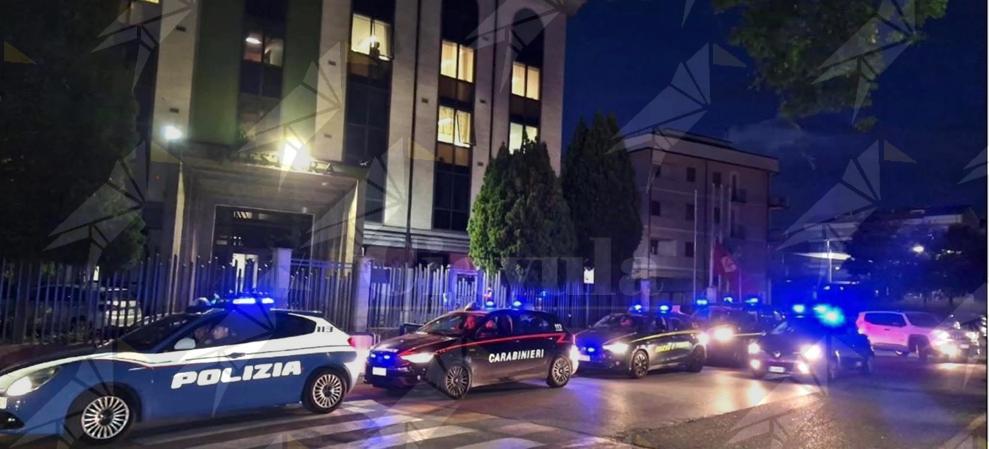 Movida e sicurezza, raffica di controlli tra Vibo Valentia e Tropea Movida e sicurezza, raffica di controlli tra Vibo Valentia e Tropea