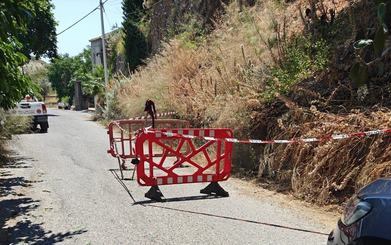Divieto di transito ai mezzi pesanti sulla SP124 Caulonia Marina–Caulonia Centro: il Comune chiede l’intervento urgente della Città Metropolitana