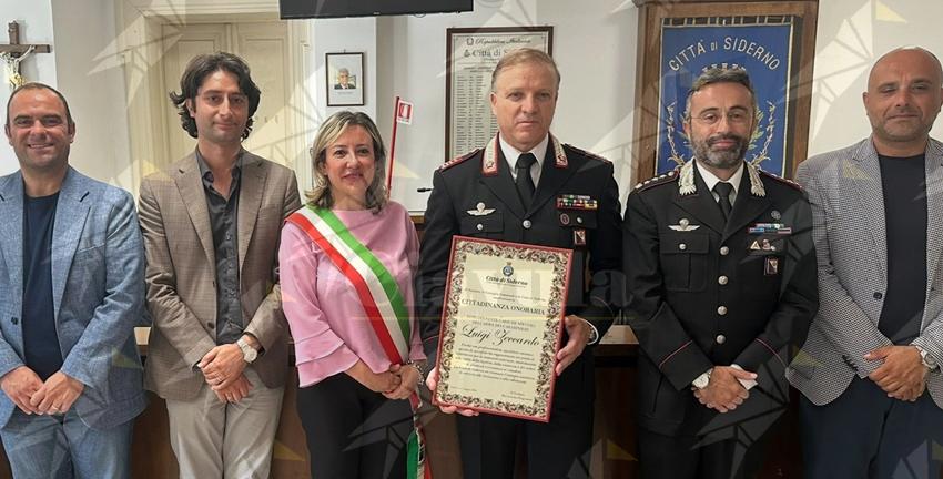 Conferita la cittadinanza onoraria di Siderno al Luogotenente C.S. Luigi Zeccardo Conferita la cittadinanza onoraria di Siderno al Luogotenente C.S. Luigi Zeccardo