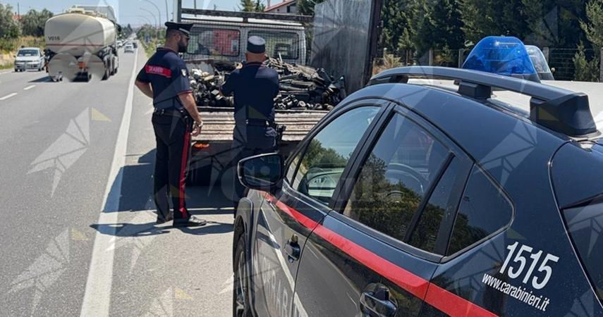Controlli sulla SS106: denunciate 3 persone sorprese con 700kg di rifiuti inquinanti