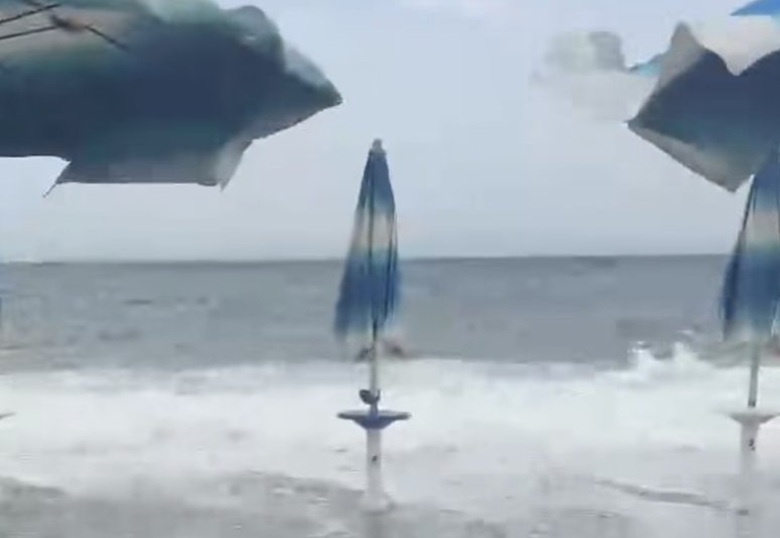 Mare mosso e vento forte sulla costa Jonica: annullata la storica processione a Catanzaro Lido Mare mosso e vento forte sulla costa Jonica: annullata la storica processione a Catanzaro Lido
