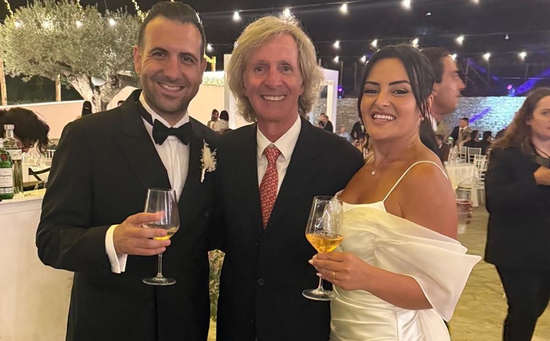 Nozze a Caulonia per il presidente del Consiglio regionale Salvatore Cirillo e Sara D’Agostino: gli auguri della redazione di Ciavula Nozze a Caulonia per il presidente del Consiglio regionale Salvatore Cirillo e Sara D’Agostino: gli auguri della redazione di Ciavula
