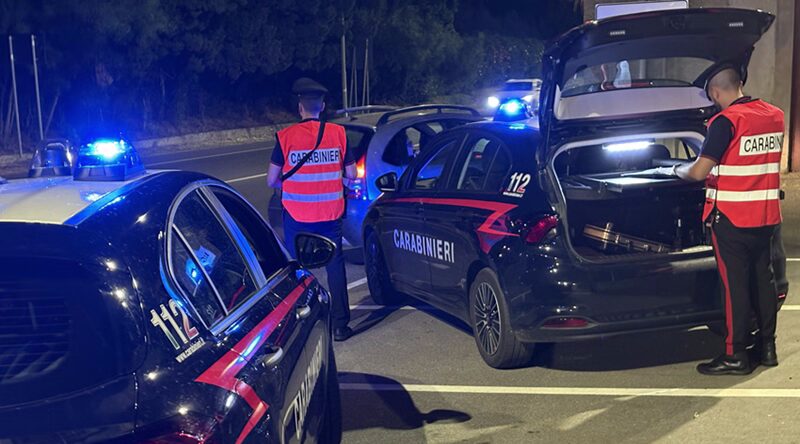 Controlli al traffico notturno nel catanzarese: sanzioni per sorpassi azzardati e mancata assicurazione di un veicolo