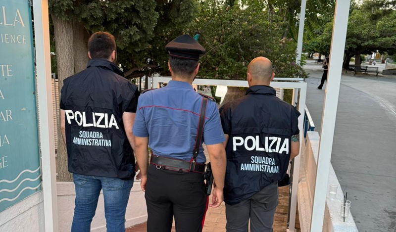 Alcol a minori e vie di fughe parzialmente bloccate, sanzionata una discoteca di Soverato Alcol a minori e vie di fughe parzialmente bloccate, sanzionata una discoteca di Soverato