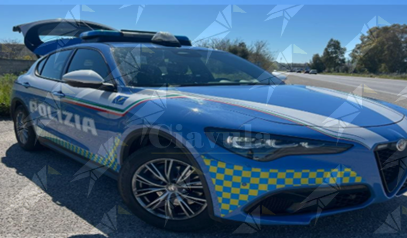 Controlli della Polizia Stradale: in Calabria 1 vettura su 10 con pneumatici molto usurati Controlli della Polizia Stradale: in Calabria 1 vettura su 10 con pneumatici molto usurati