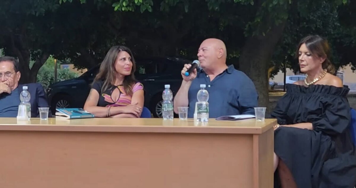 Ad Africo la presentazione del romanzo “Dove canta il cuculo” e del programma di “Gente in Aspromonte 2026” Ad Africo la presentazione del romanzo “Dove canta il cuculo” e del programma di “Gente in Aspromonte 2026”