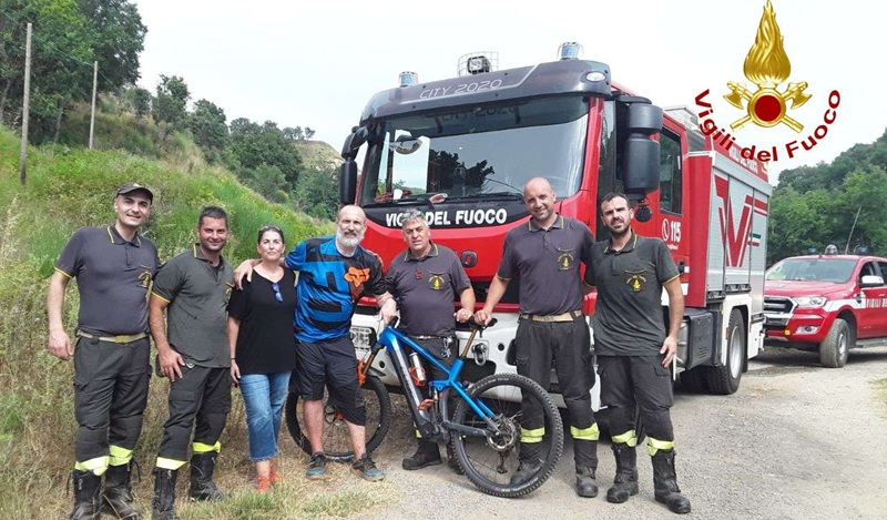 Calabria, ciclista si perde nella vegetazione: recuperato dai Vigili del Fuoco grazie alla geolocalizzazione Calabria, ciclista si perde nella vegetazione: recuperato dai Vigili del Fuoco grazie alla geolocalizzazione