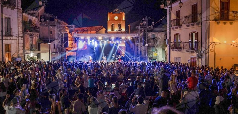 Kaulonia Tarantella Festival, Cagliuso: “Merita di essere tra gli eventi storicizzati della Calabria”