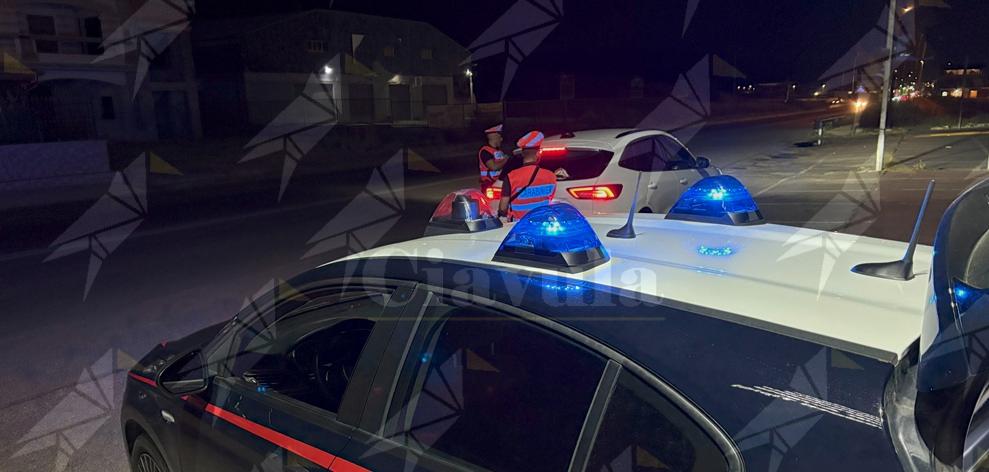 Guidava un’auto già sequestrata e senza assicurazione sulla ss 106. Denunciato un 19enne Guidava un’auto già sequestrata e senza assicurazione sulla ss 106. Denunciato un 19enne