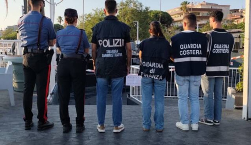 Controlli in un noto locale della movida a Soverato: irregolarità sulla capienza, estintori scaduti e vie di fuga bloccate Controlli in un noto locale della movida a Soverato: irregolarità sulla capienza, estintori scaduti e vie di fuga bloccate