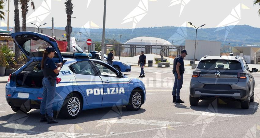 Derubarano un anziano di Gioia Tauro e fuggirono all’estero: estradati in Italia e arrestati i presunti responsabili