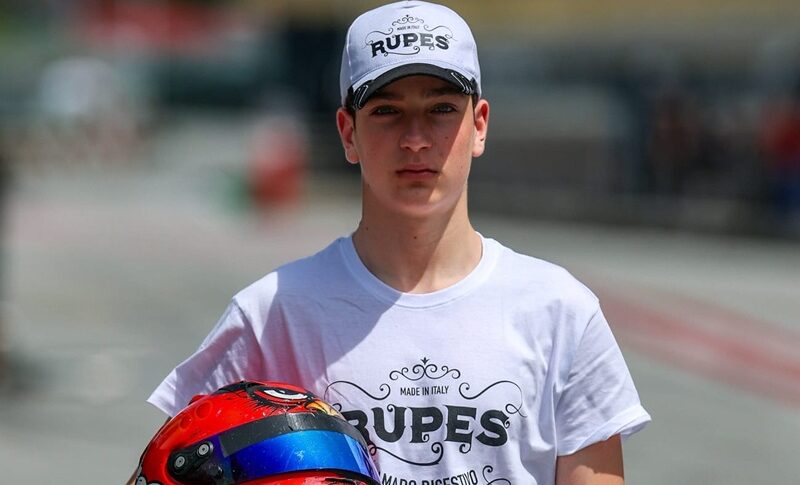 Dalla Calabria all’Europa: il pilota roccellese Antonio Errigo brilla nella Formula 4 CEZ a Brno Dalla Calabria all’Europa: il pilota roccellese Antonio Errigo brilla nella Formula 4 CEZ a Brno