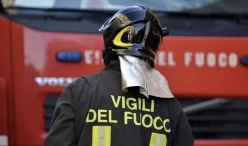 Malori da esalazioni del mosto in cantina, famiglia soccorsa dai Vigili del Fuoco a Cinquefrondi Malori da esalazioni del mosto in cantina, famiglia soccorsa dai Vigili del Fuoco a Cinquefrondi