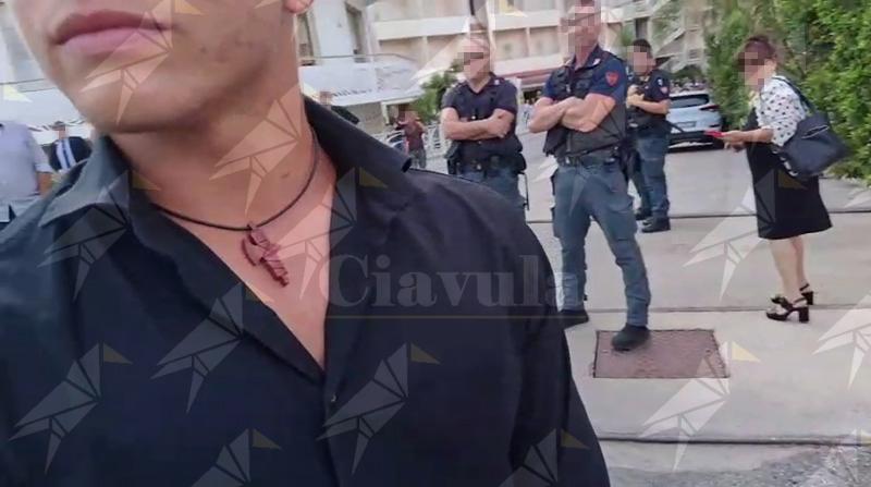 Siderno, provocazione fascista al comizio di Vannacci e Giannetta – video Siderno, provocazione fascista al comizio di Vannacci e Giannetta – video