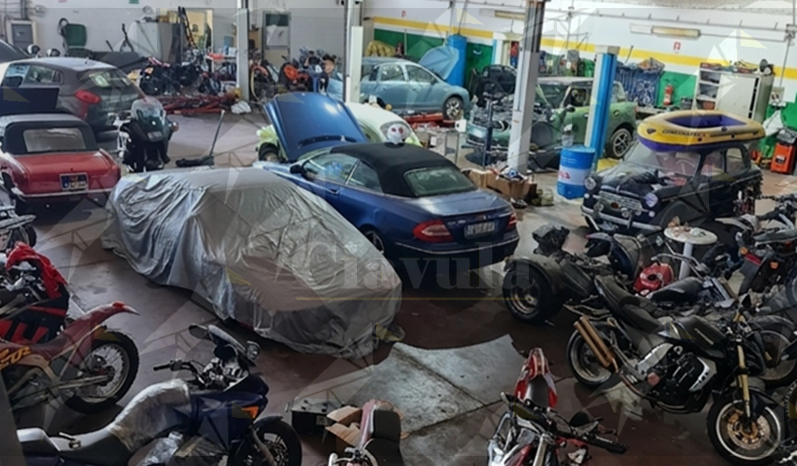 Officine abusive, rifiuti illeciti e ricambi rubati: 22 denunciati e multe per oltre 100 mila euro Officine abusive, rifiuti illeciti e ricambi rubati: 22 denunciati e multe per oltre 100 mila euro