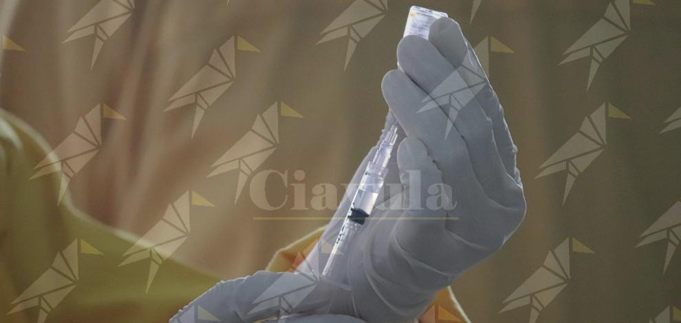 Caulonia, tre ore di attesa al caldo per le vaccinazioni di mio figlio di due mesi Caulonia, tre ore di attesa al caldo per le vaccinazioni di mio figlio di due mesi