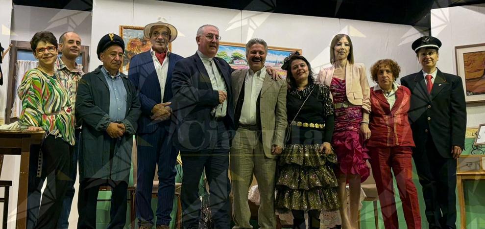 Teatro, La Bottega del Sorriso di Cittanova in scena a Reggio Calabria con “Na mugghieri femminista” Teatro, La Bottega del Sorriso di Cittanova in scena a Reggio Calabria con “Na mugghieri femminista”