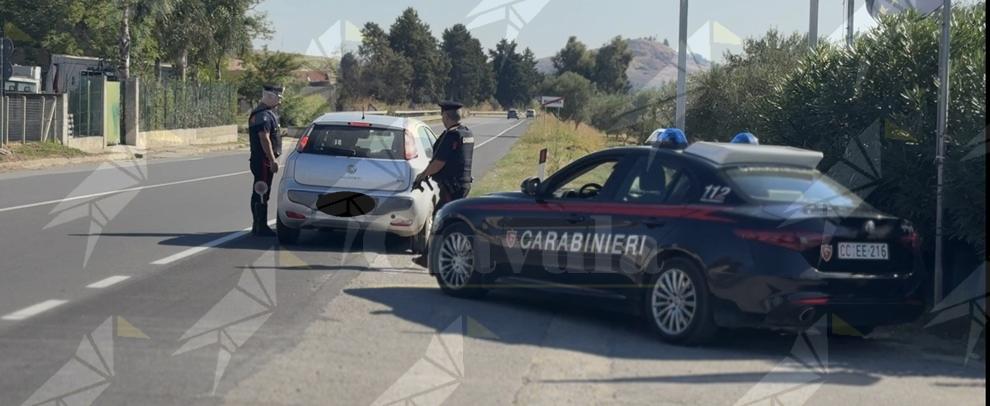 SS106, controlli dei Carabinieri nel Catanzarese: 5 multe per sorpassi pericolosi