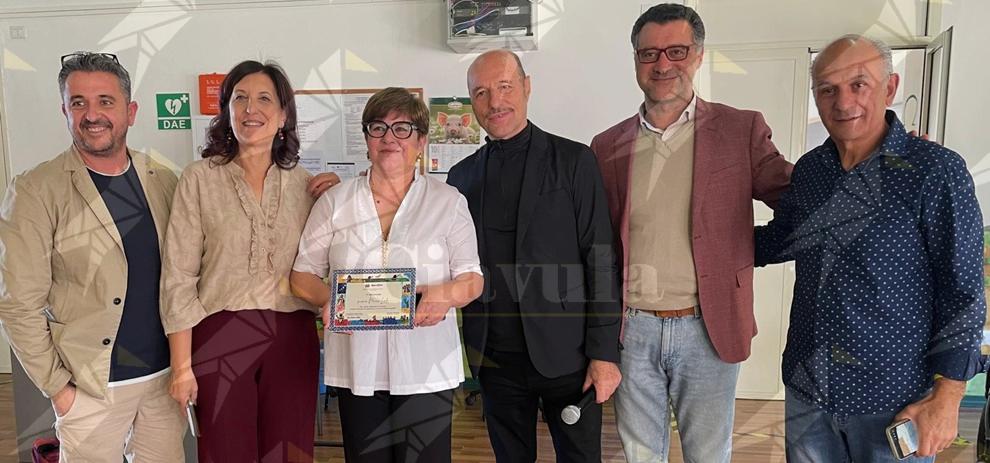 Dove la scuola rinasce grazie all’accoglienza: la storia di Camini premiata con il “Mario Lodi” Dove la scuola rinasce grazie all’accoglienza: la storia di Camini premiata con il “Mario Lodi”