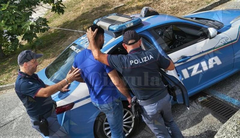 Immigrazione irregolare, il Questore di Catanzaro dispone il rimpatrio per un ex scafista già condannato
