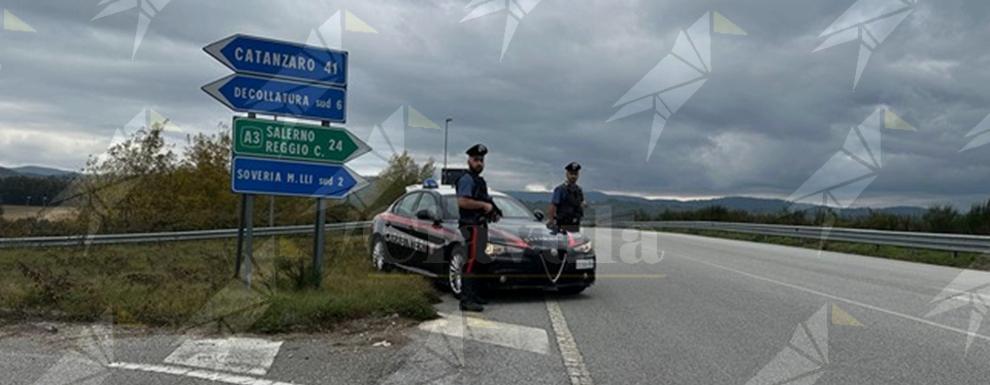 Patente falsa al controllo dei Carabinieri: denunciato 18enne