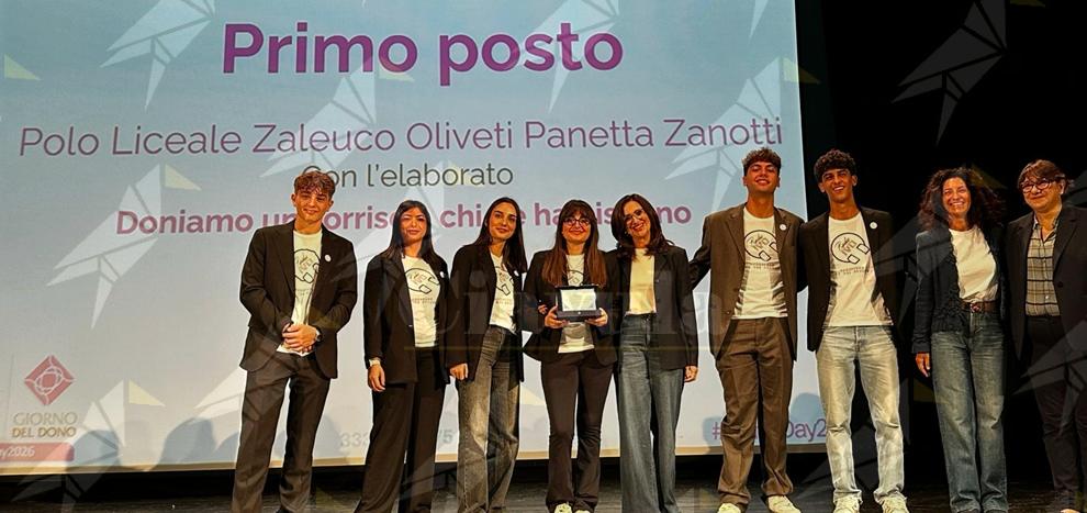 Sei sorrisi per donare felicità: primo premio nazionale a Radio Ivo del Liceo Classico Oliveti di Locri