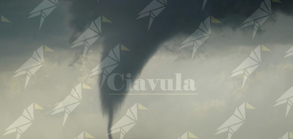 Doppia tromba marina nel Trapanese, danni e feriti